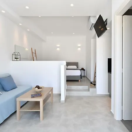 Harmony * Naousa (Paros)