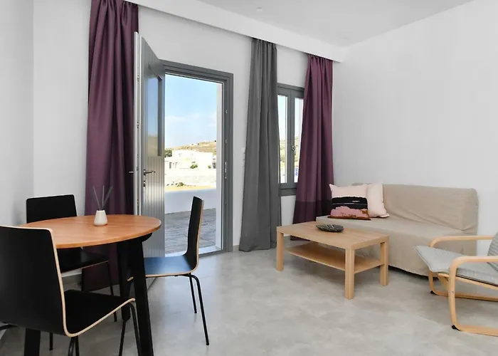 Harmony Naousa (Paros)