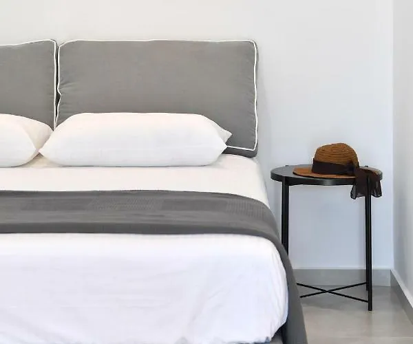 Harmony * Naousa (Paros)